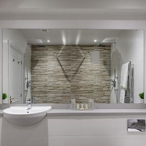 Classic Junior Suite